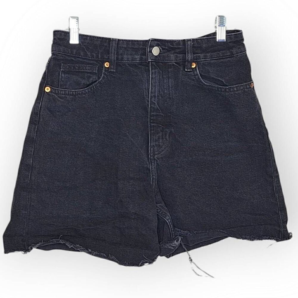 H&M Women's High Waist Cut Off Denim Shorts in Black size 6 US